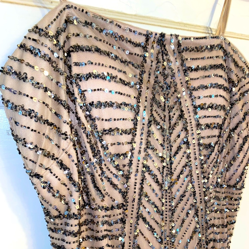 ADRIANA PAPELL BEADED STRAPLESS DRESSS